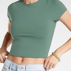 Express Body Contour Green High Compression Cropped Tee Size XL